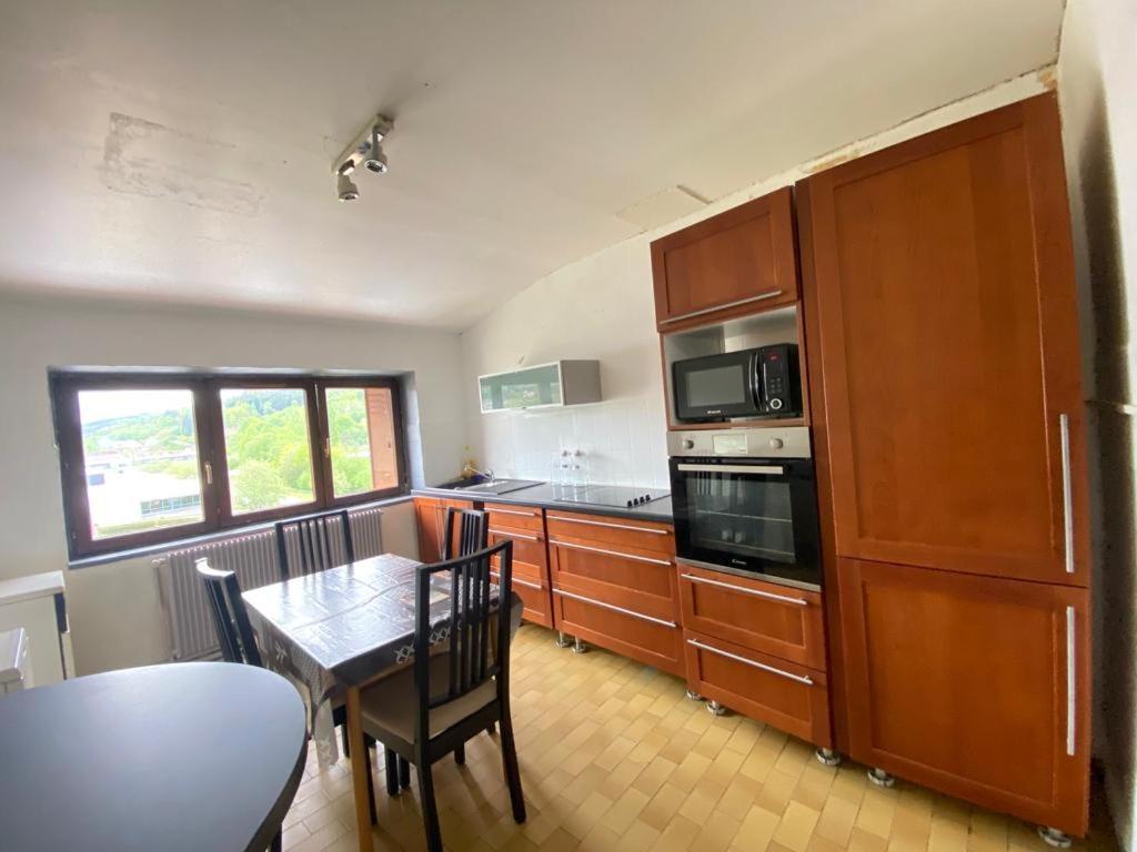 Appartement Independant De 100 Mc Avec 4 Chambres, Salon Et Jardin Senones  Extérieur photo